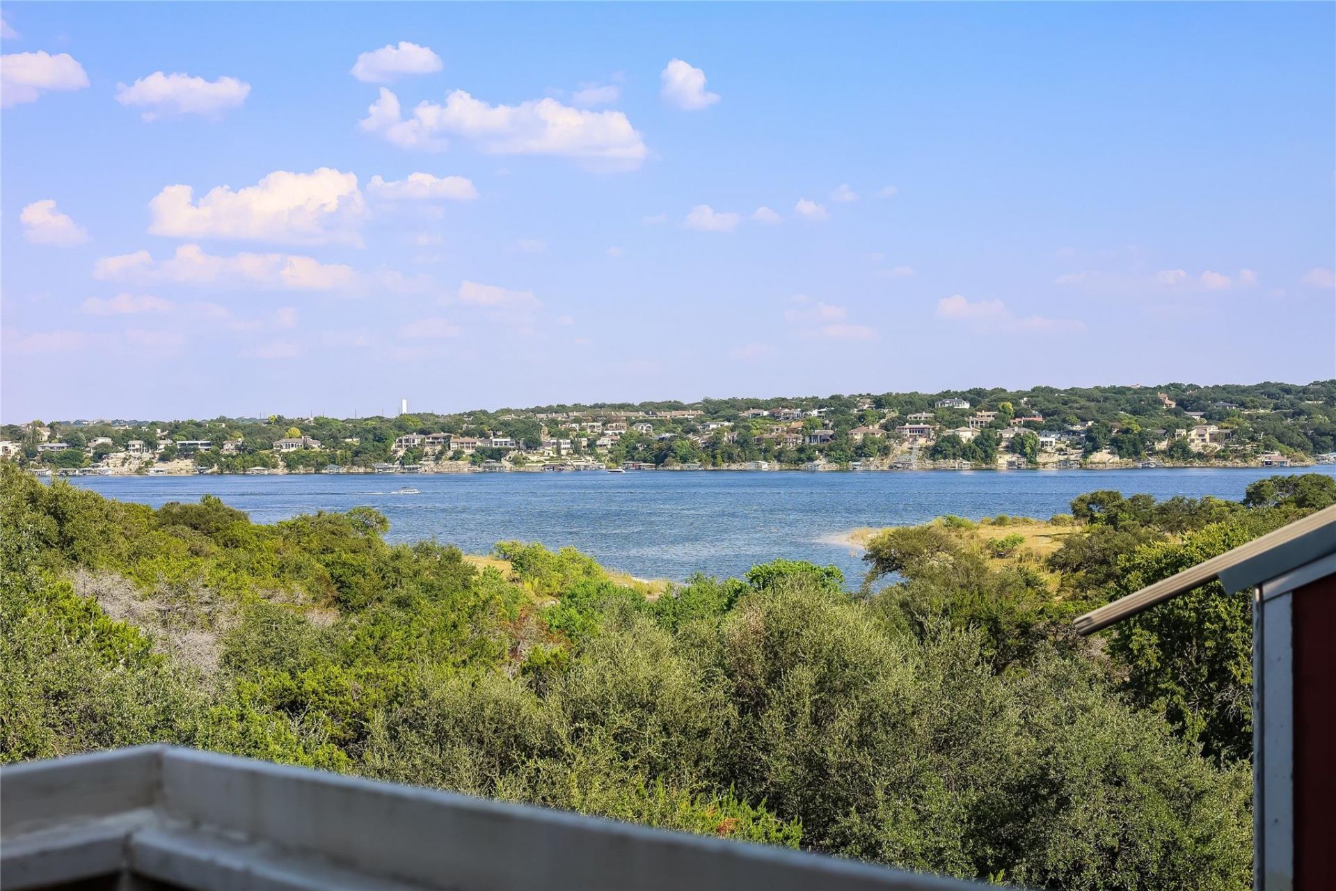 105 Comanche Pt, Point Venture, TX 78645 Main Photo