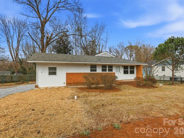 4401 Somerdale Lane, Charlotte, NC 28205
