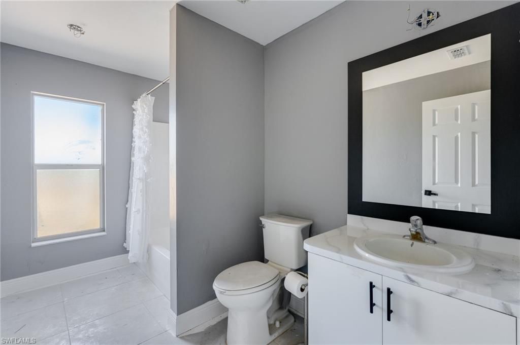4305 NE 20th Pl, Cape Coral, FL 33909 Photo