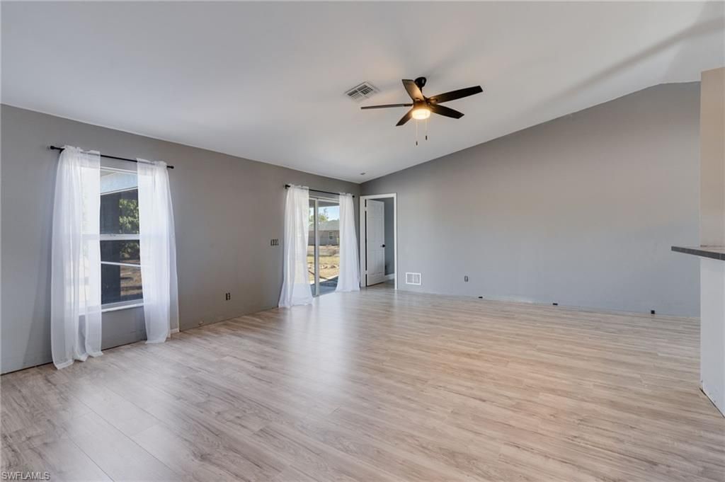 4305 NE 20th Pl, Cape Coral, FL 33909 Photo