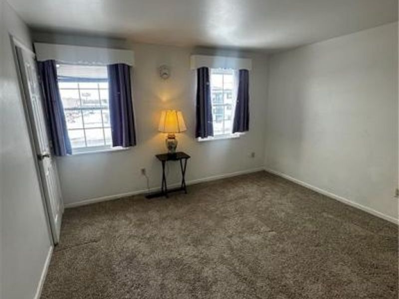 5458 Lamme Road, Dayton, OH 45439 Photo 9