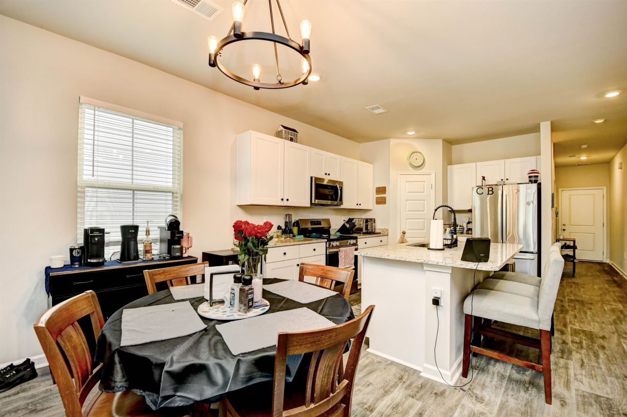 308 Trail Ridge Ct. Photo 10