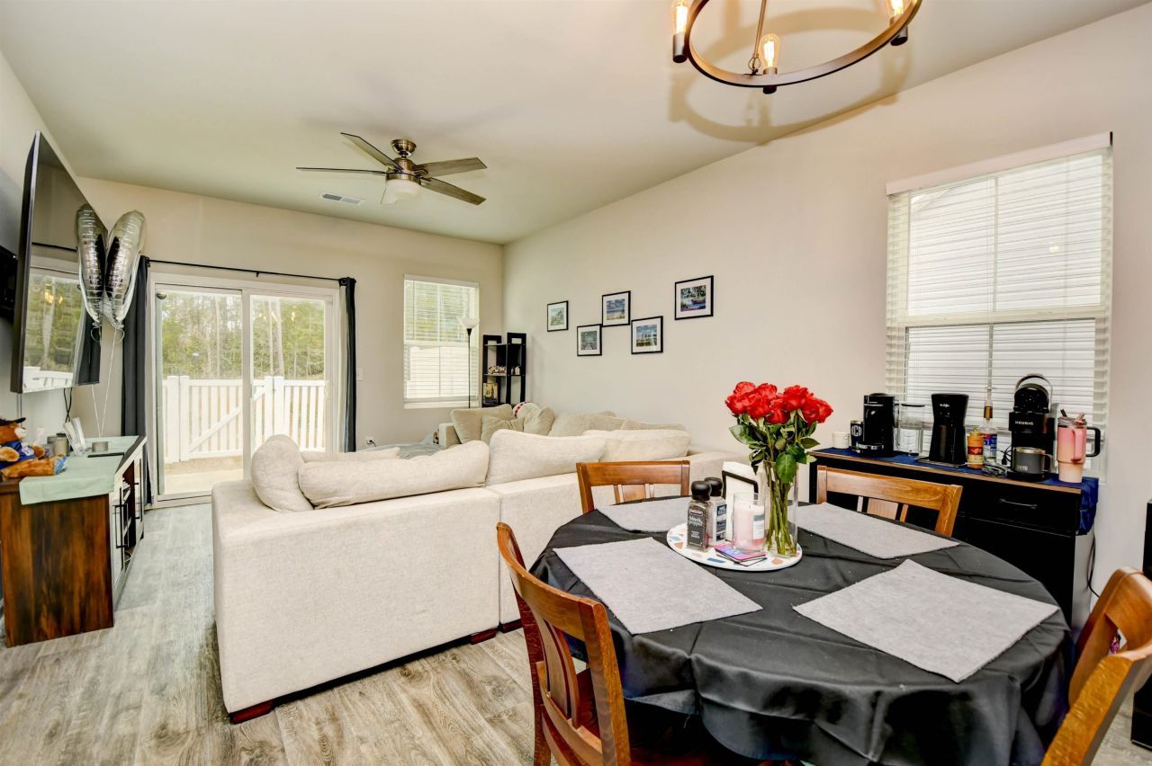 308 Trail Ridge Ct. Photo 6