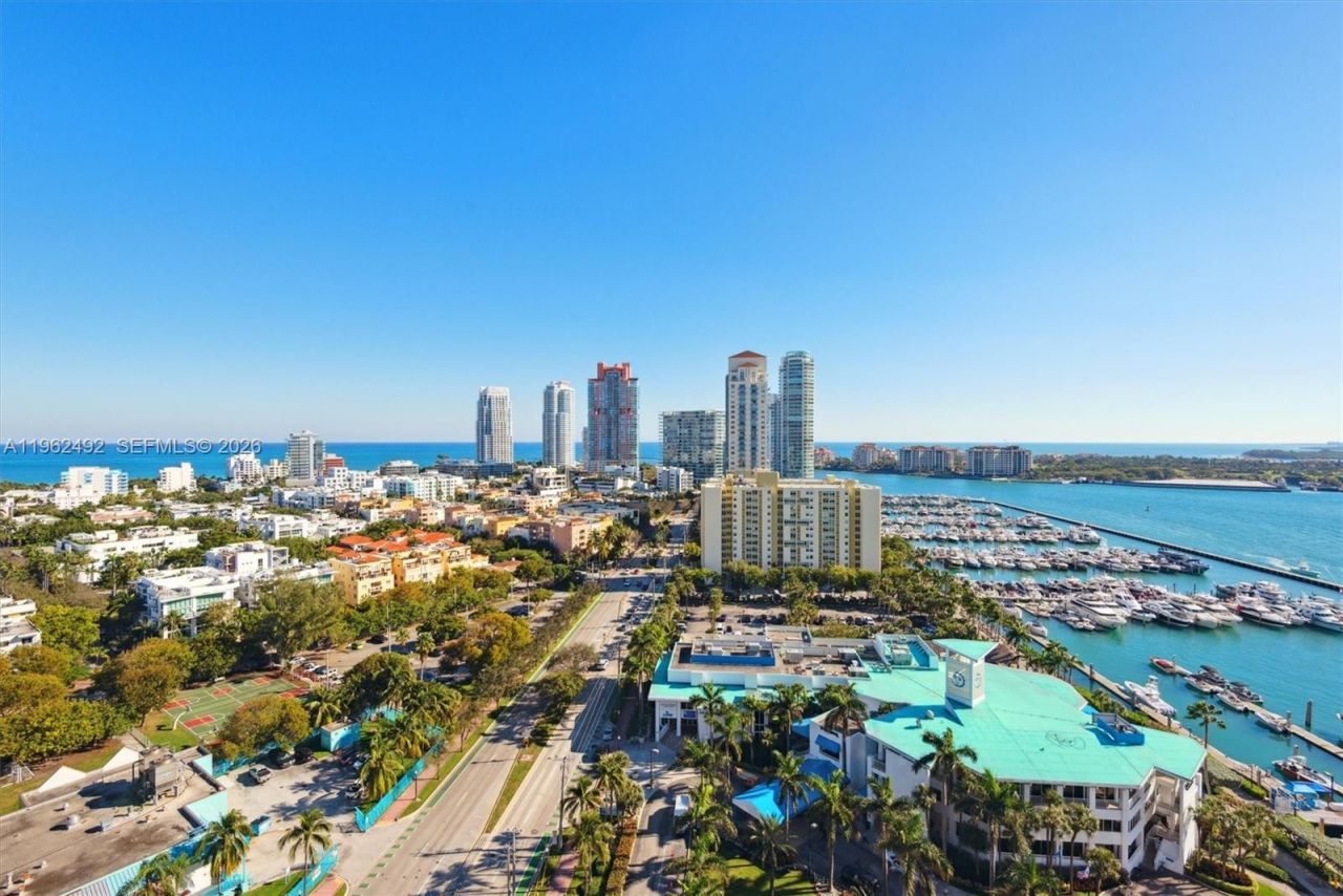 400 Alton Rd, Unit 1910, Miami Beach, FL 33139 Photo