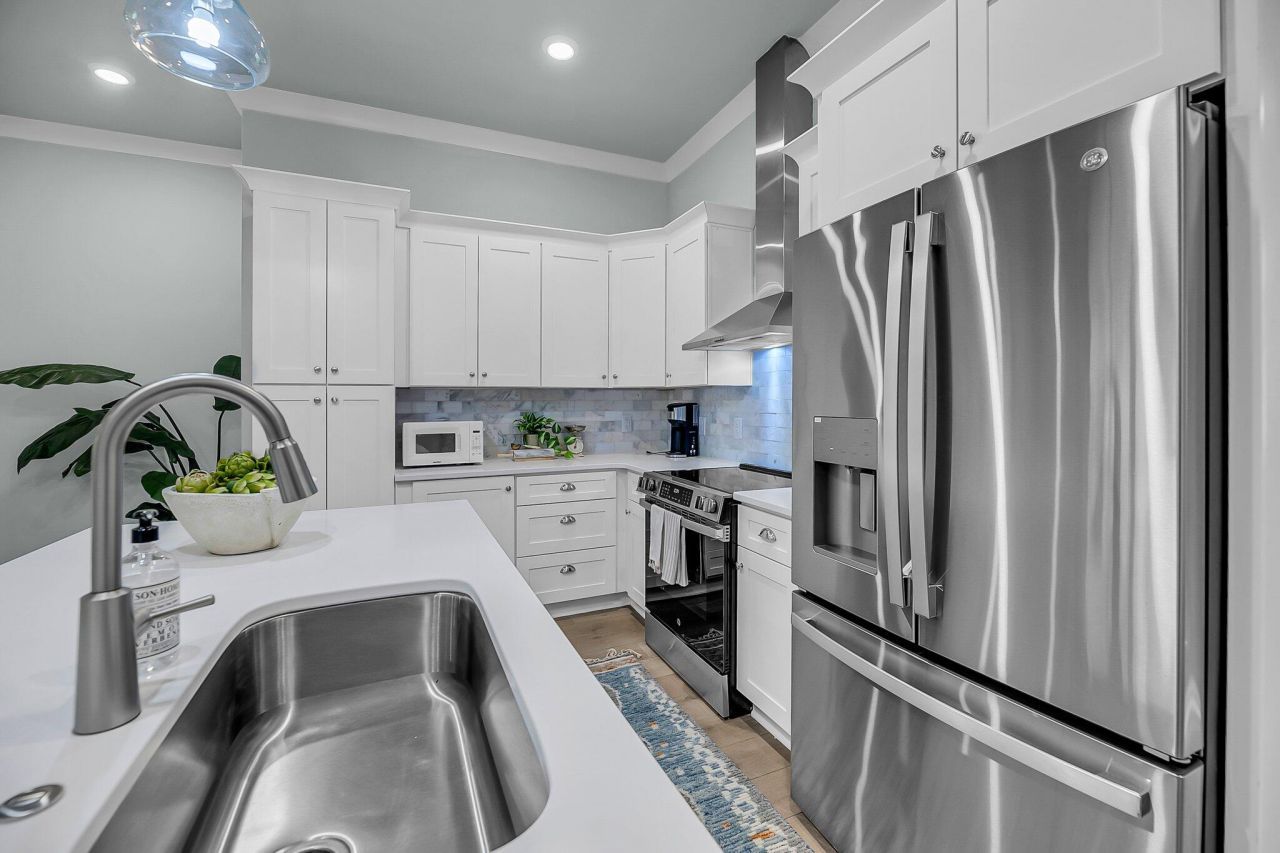 7412 Indigo Palms Way Photo 4