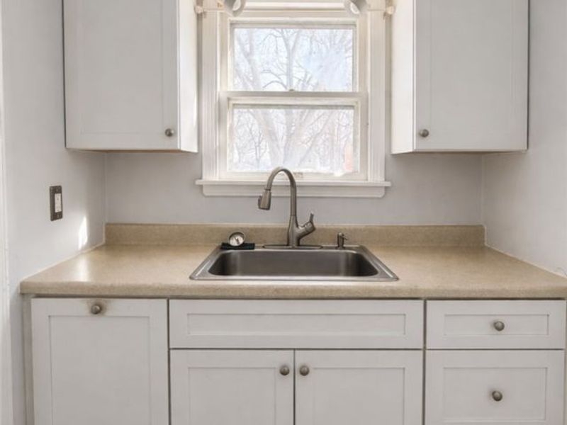 33688 Guilbert Road, Eastlake, OH 44095 Photo 3