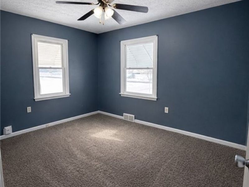 33688 Guilbert Road, Eastlake, OH 44095 Photo 8