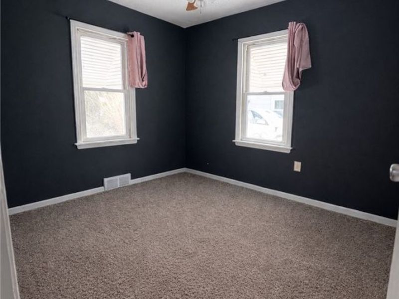 33688 Guilbert Road, Eastlake, OH 44095 Photo 9