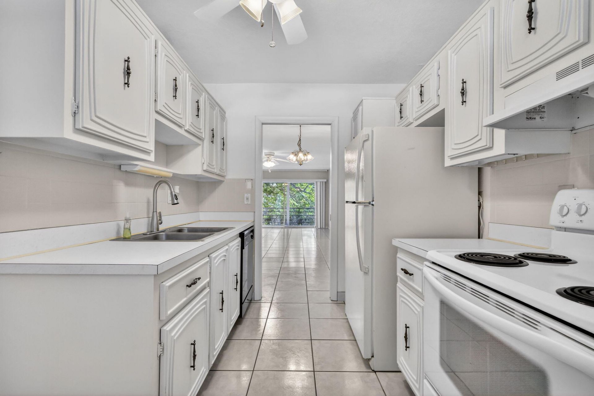 2760 SW 22nd Avenue, Unit 1708, Delray Beach, FL 33445 Photo