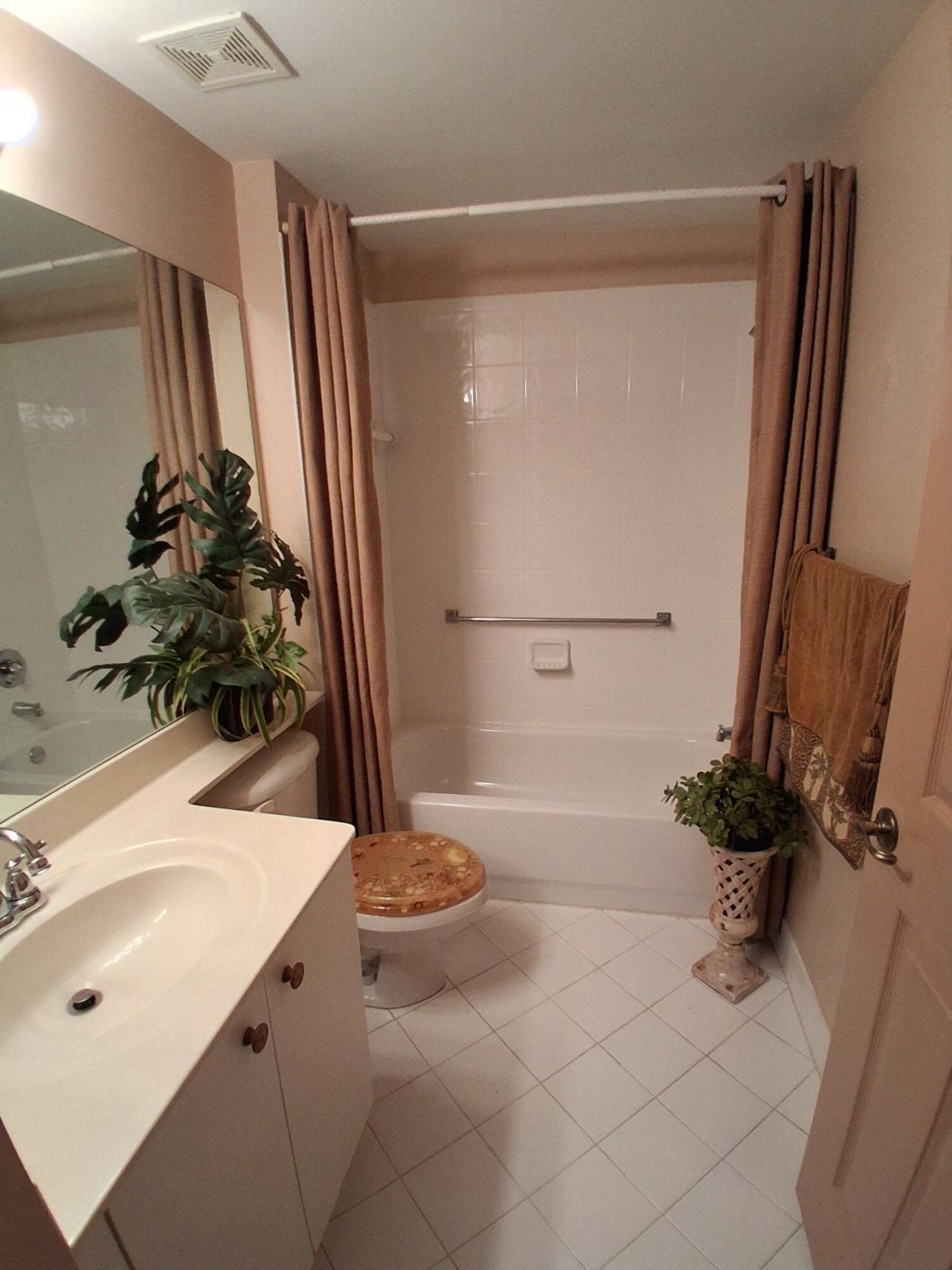 7647 Southampton Terrace, Unit D-309, Tamarac, FL 33321 Photo