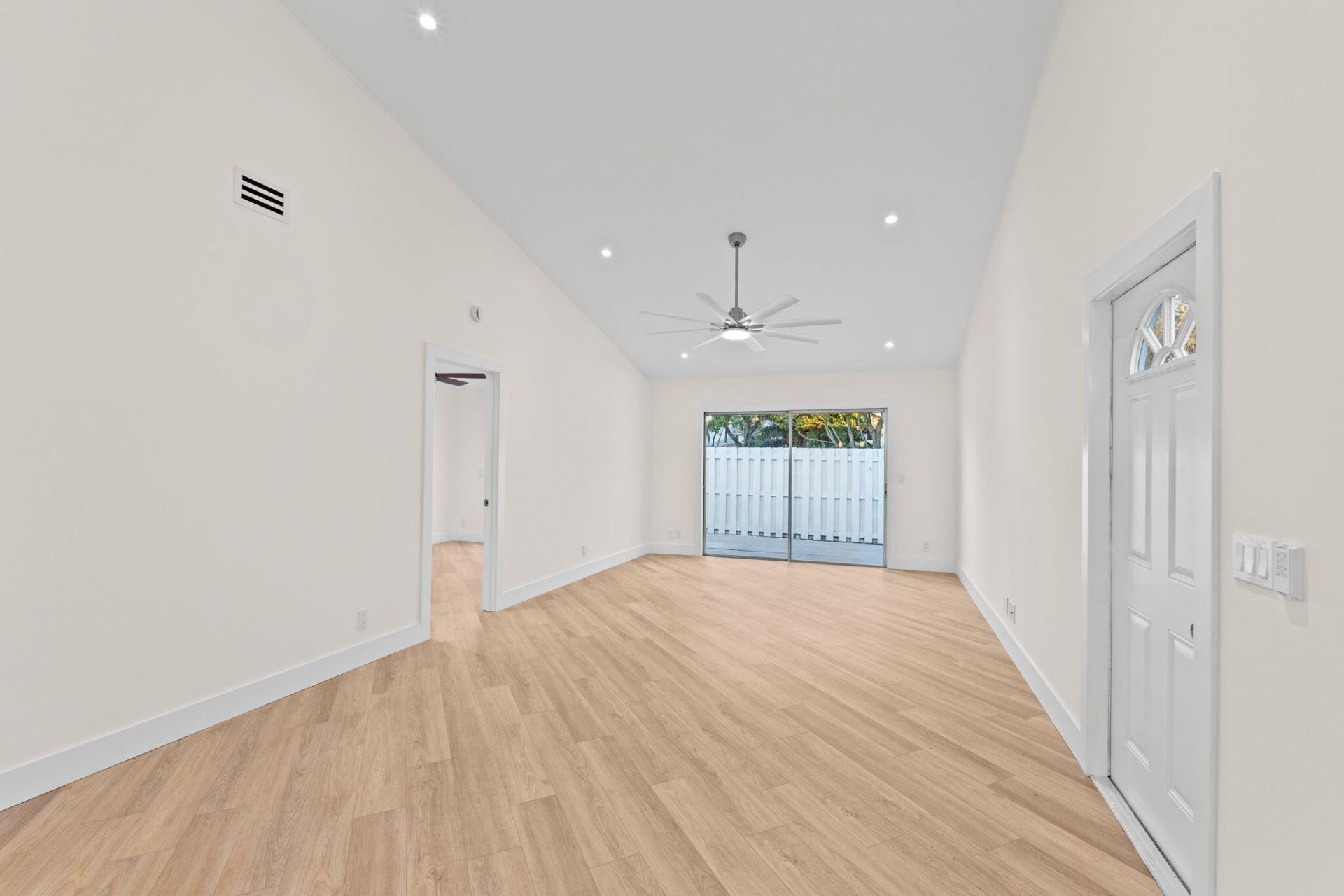 1658 Royal Forest Court Court, West Palm Beach, FL 33406 Photo