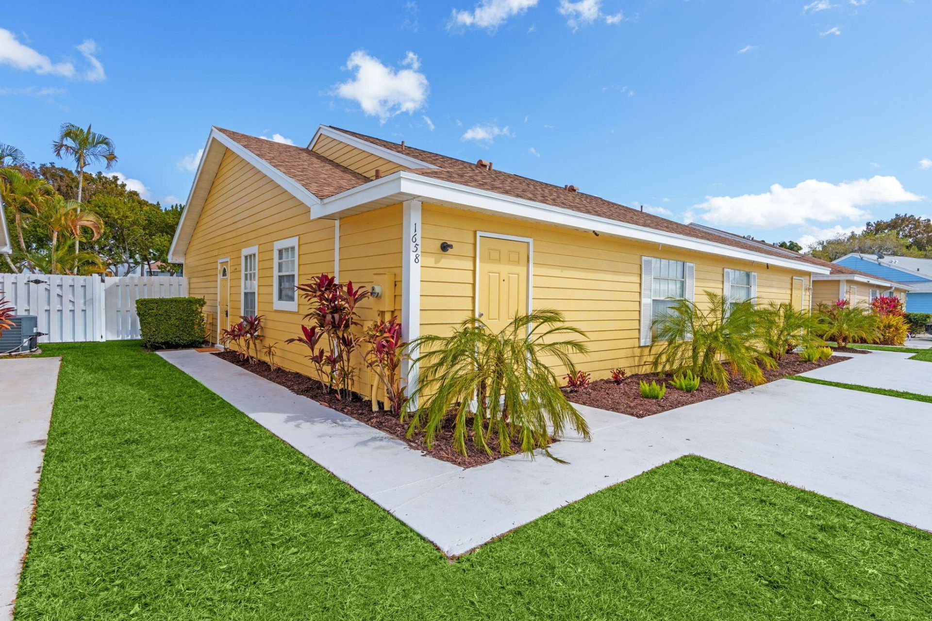 1658 Royal Forest Court Court, West Palm Beach, FL 33406 Photo