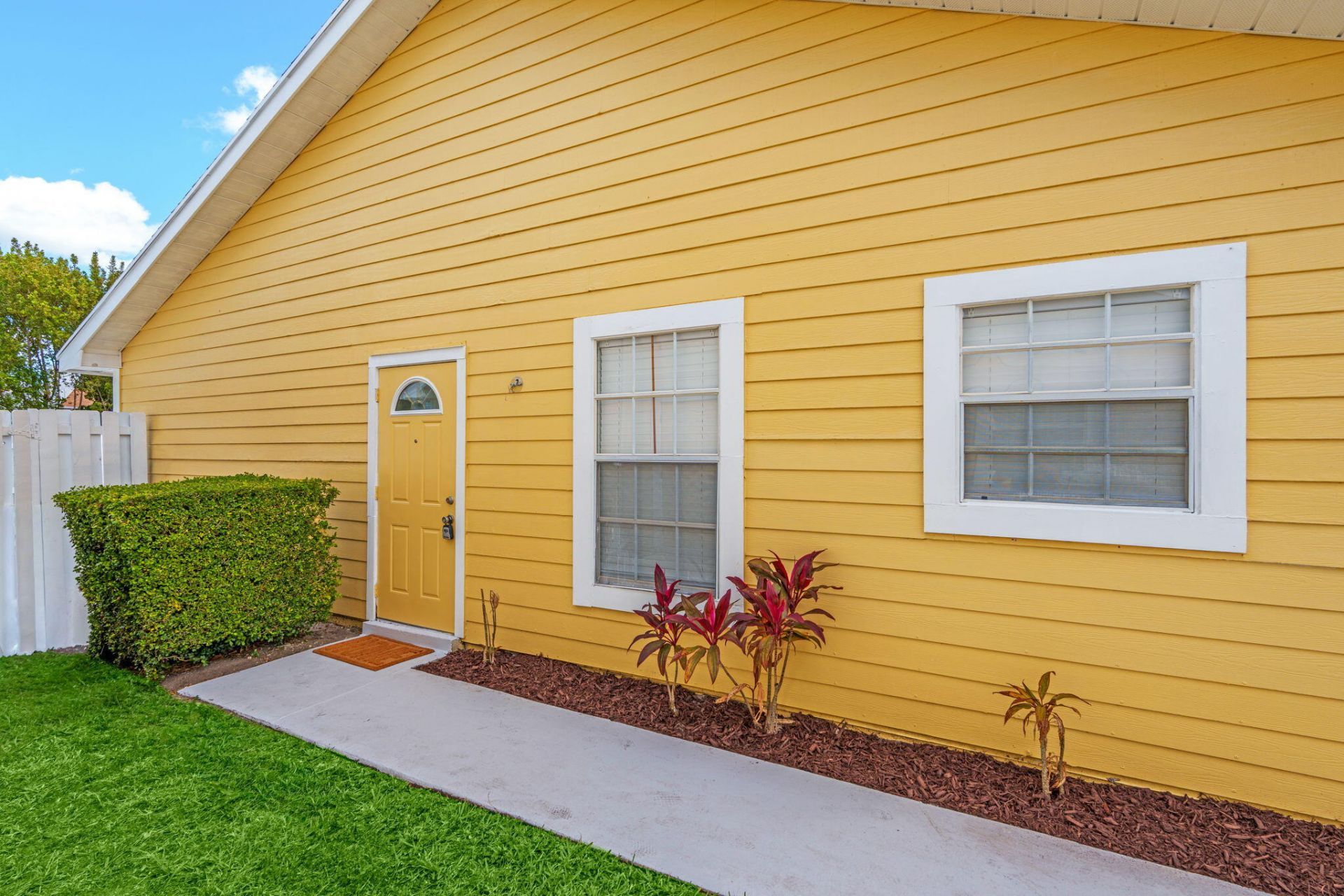 1658 Royal Forest Court Court, West Palm Beach, FL 33406 Photo