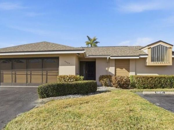 6285 N Mirror Lake Drive, Unit 6285, Sebastian, FL 32958