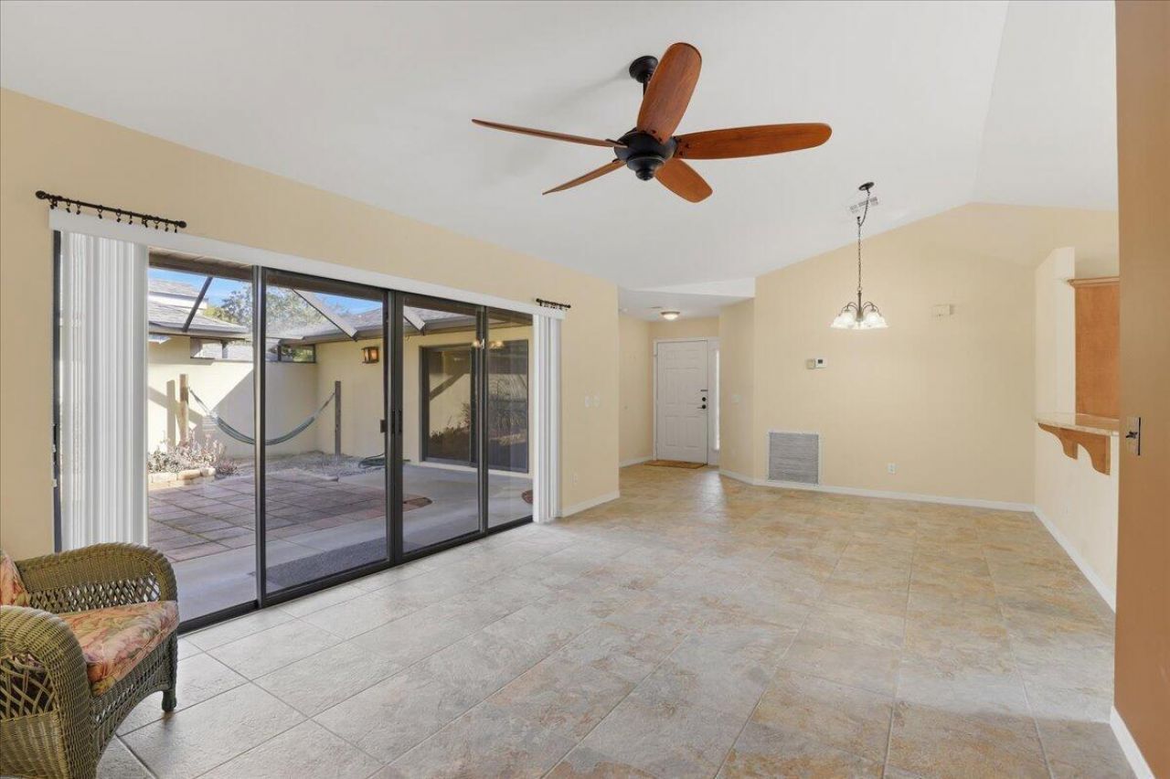 6285 N Mirror Lake Drive, Unit 6285, Sebastian, FL 32958 Photo