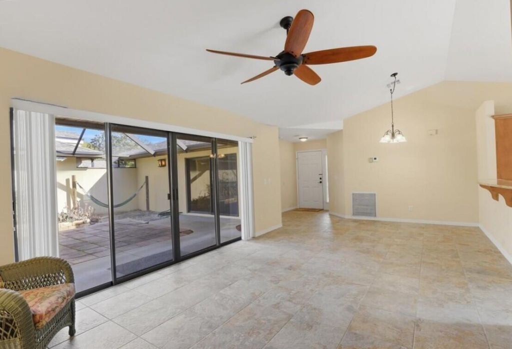 6285 N Mirror Lake Drive, Unit 6285, Sebastian, FL 32958 Photo
