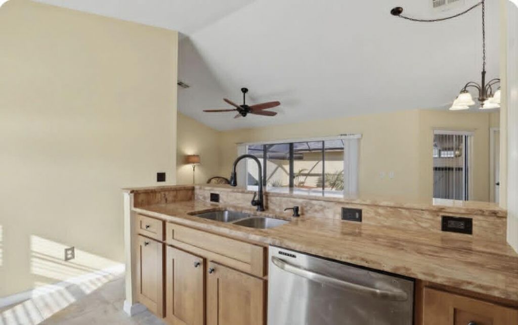 6285 N Mirror Lake Drive, Unit 6285, Sebastian, FL 32958 Photo