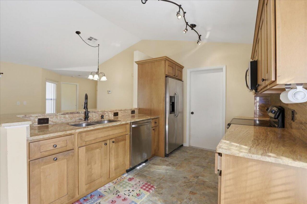 6285 N Mirror Lake Drive, Unit 6285, Sebastian, FL 32958 Photo