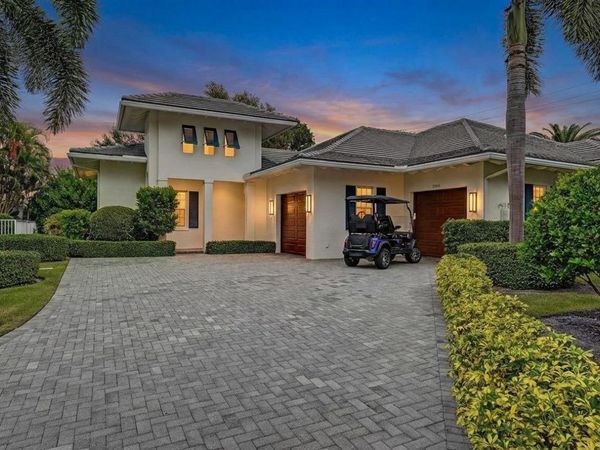 2590 Estates Drive, North Palm Beach, FL 33408