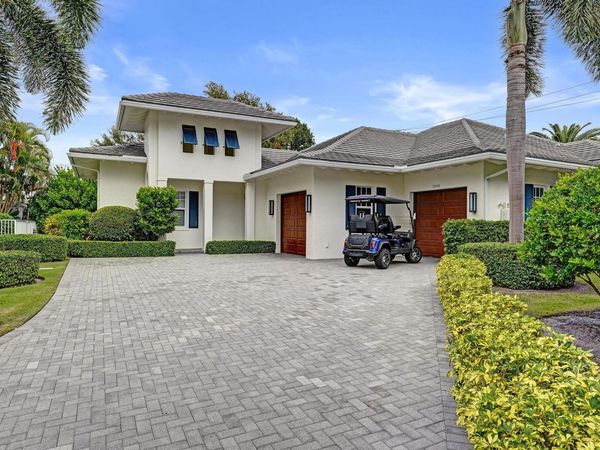 2590 Estates Drive, North Palm Beach, FL 33410