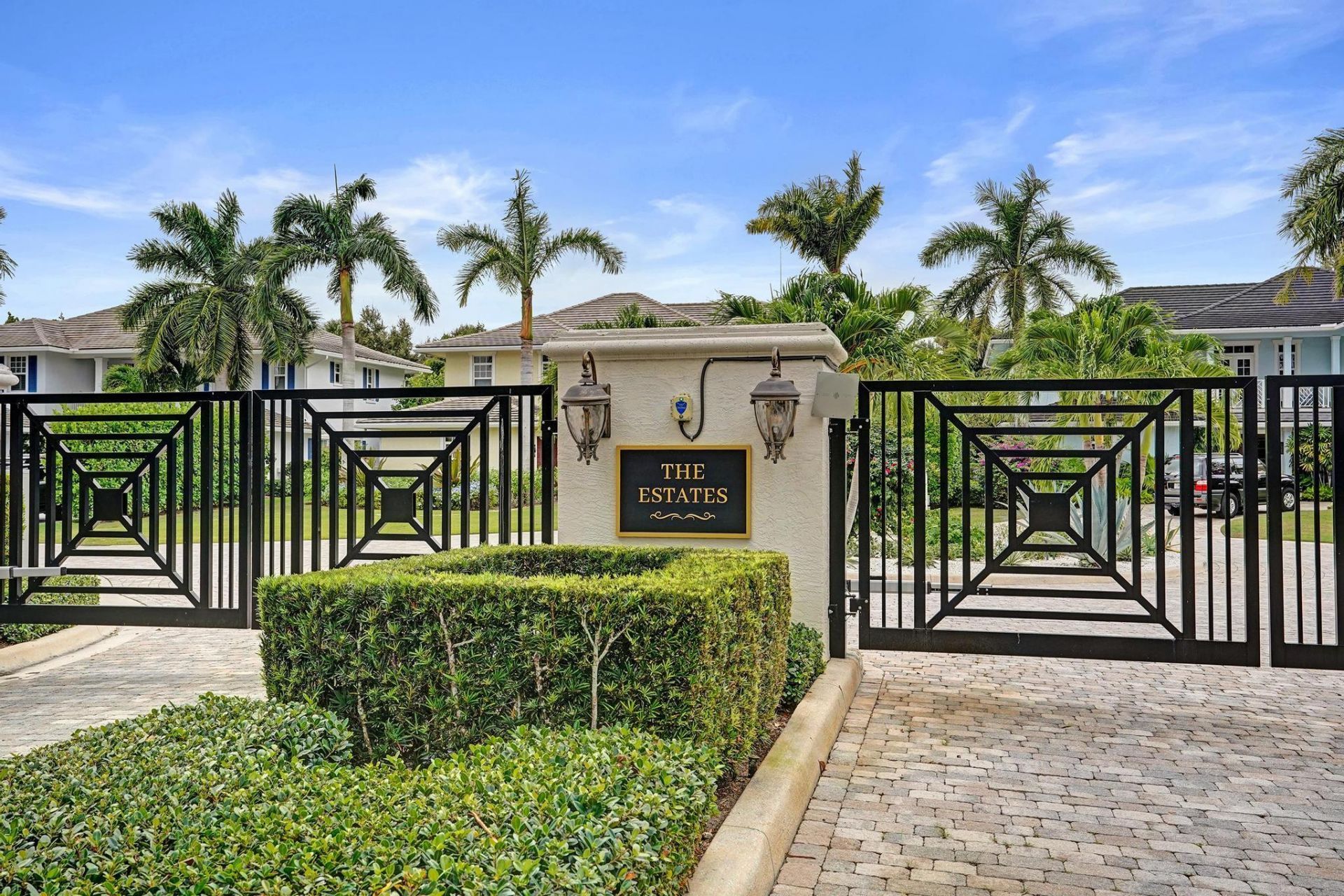 2590 Estates Drive, North Palm Beach, FL 33408 Photo