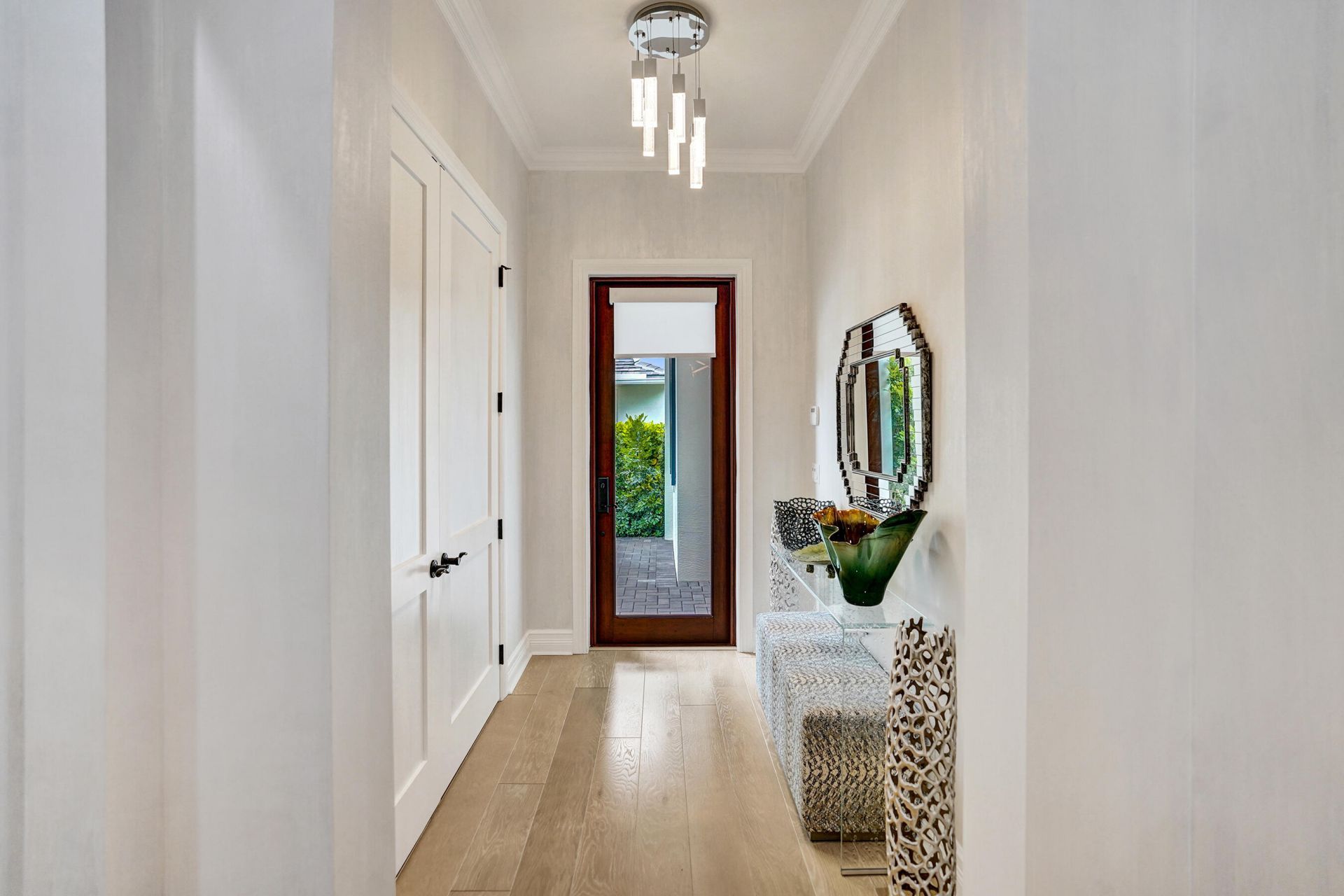 2590 Estates Drive, North Palm Beach, FL 33410 Photo