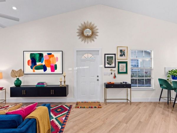 1662 Royal Forest Court, West Palm Beach, FL 33406