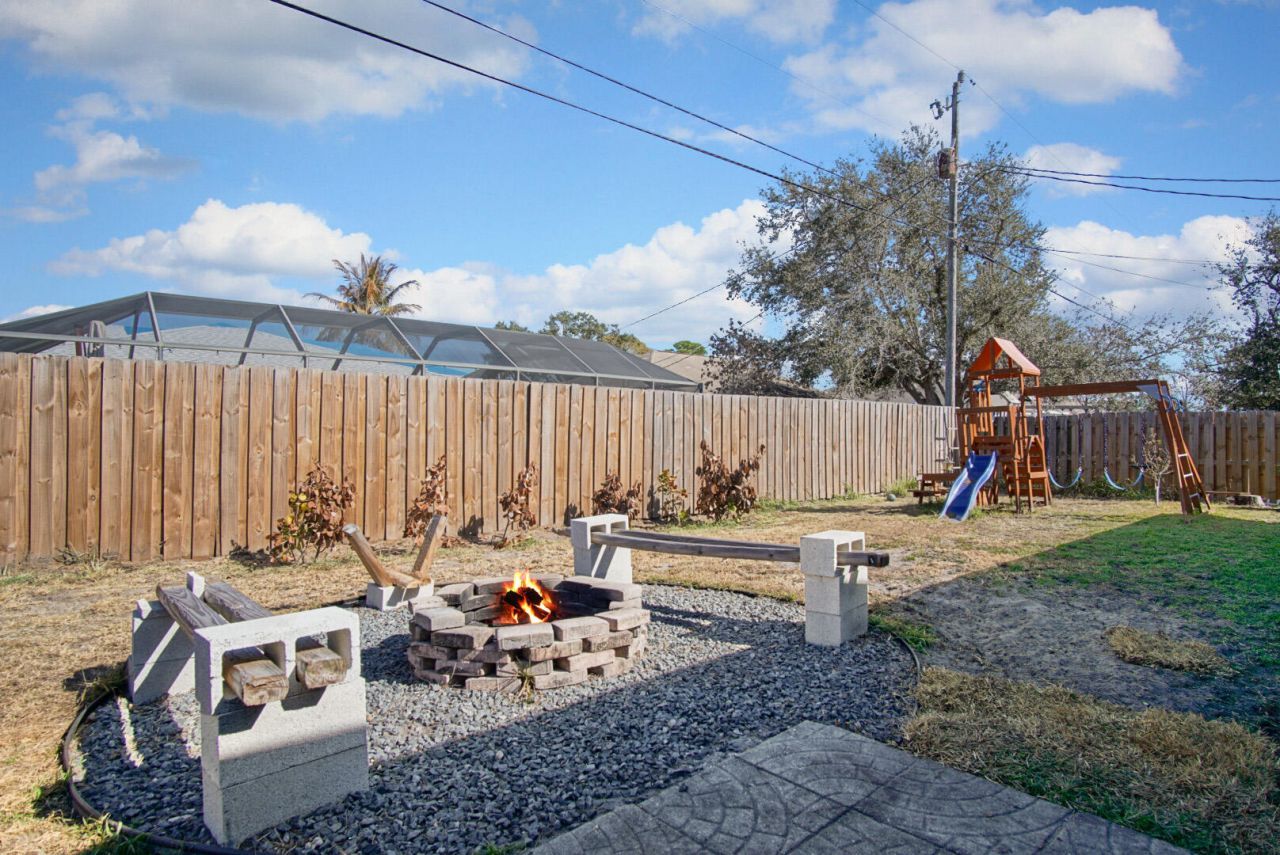 1229 SW Malaga Avenue, Port Saint Lucie, FL 34953 Photo