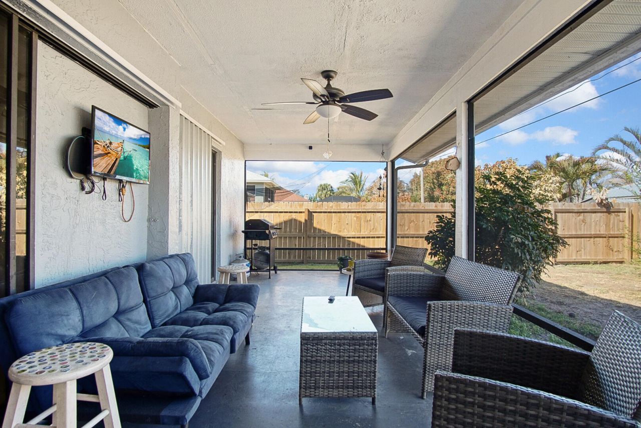 1229 SW Malaga Avenue, Port Saint Lucie, FL 34953 Photo