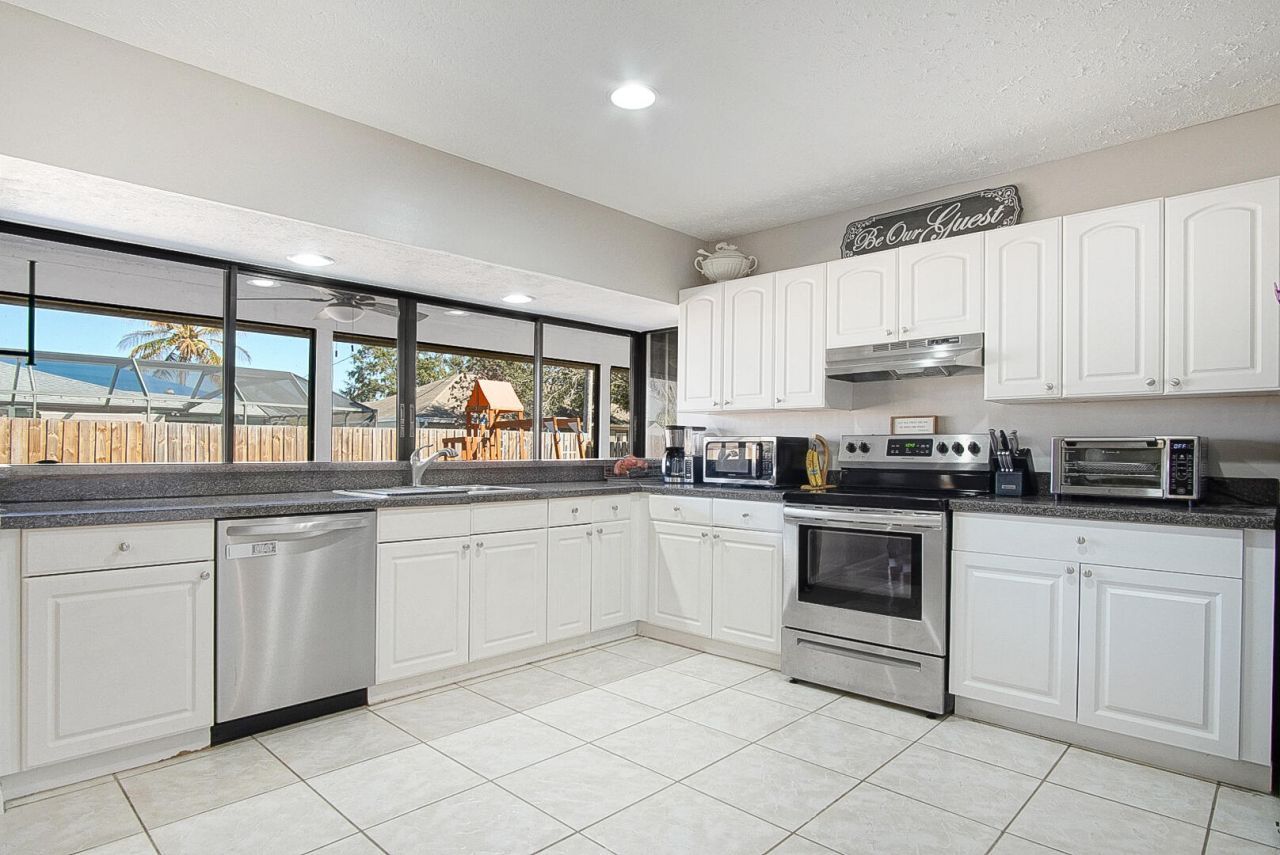 1229 SW Malaga Avenue, Port Saint Lucie, FL 34953 Photo