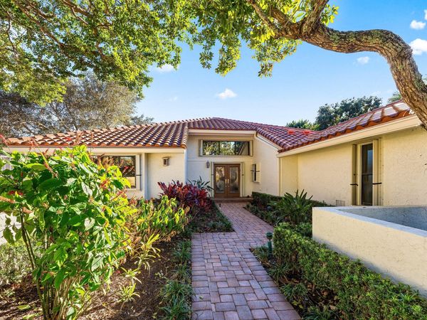 39 Hampshire Lane, Boynton Beach, FL 33436