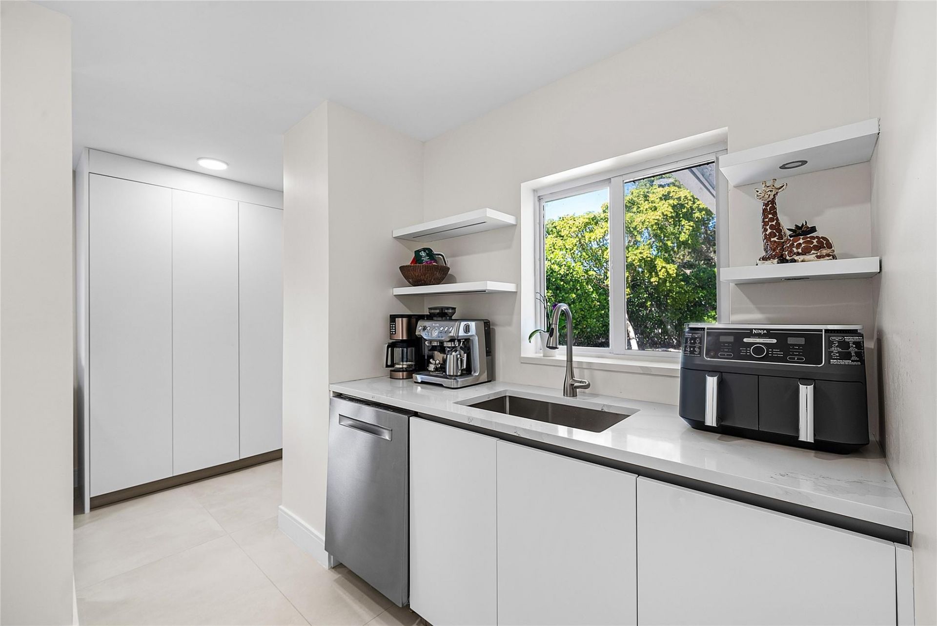 2233 NE 30th Ct, Lighthouse Point, FL 33064 Photo