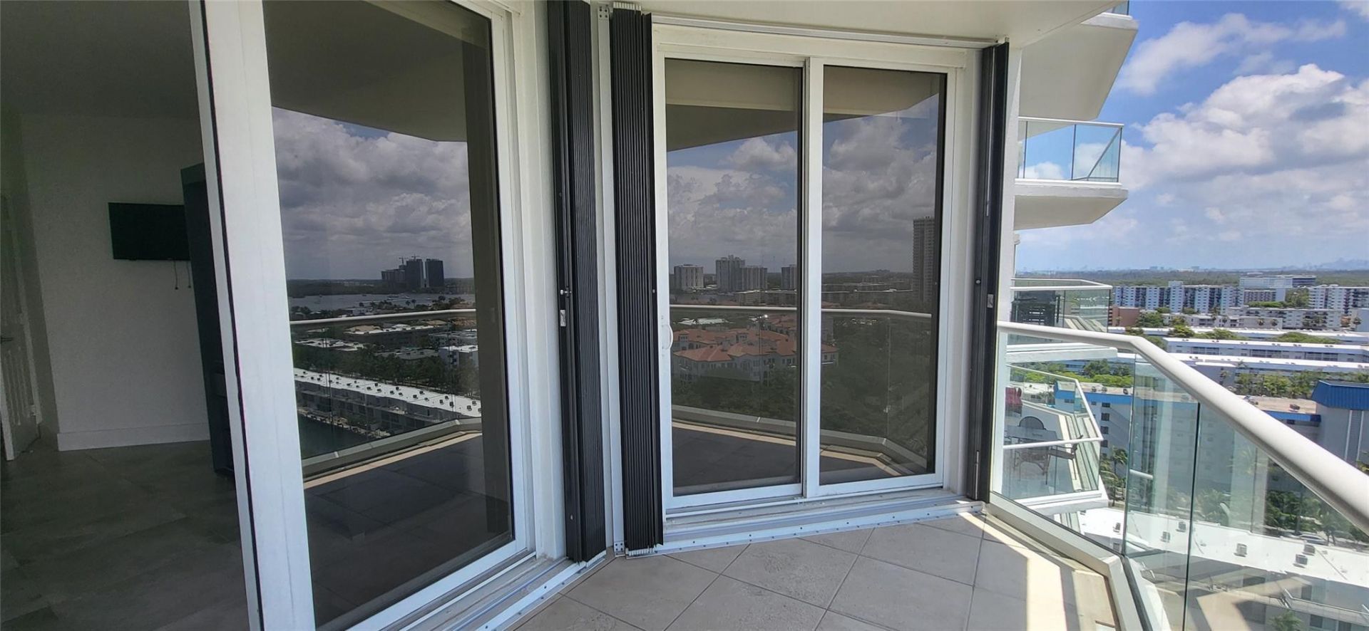 2600 Island Boulevard, Unit 1603, Aventura, FL 33160 Photo