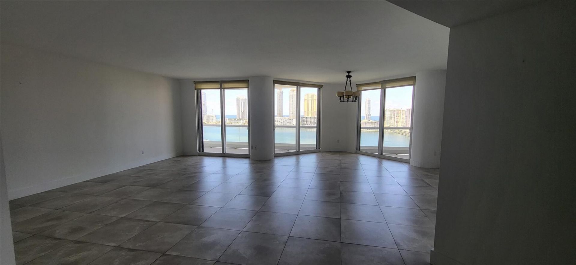 2600 Island Boulevard, Unit 1603, Aventura, FL 33160 Photo