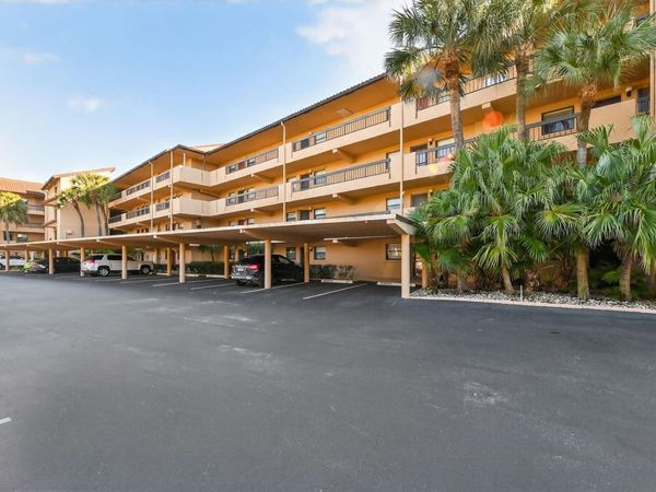 1036 Us Highway 1, Unit 123, North Palm Beach, FL 33408