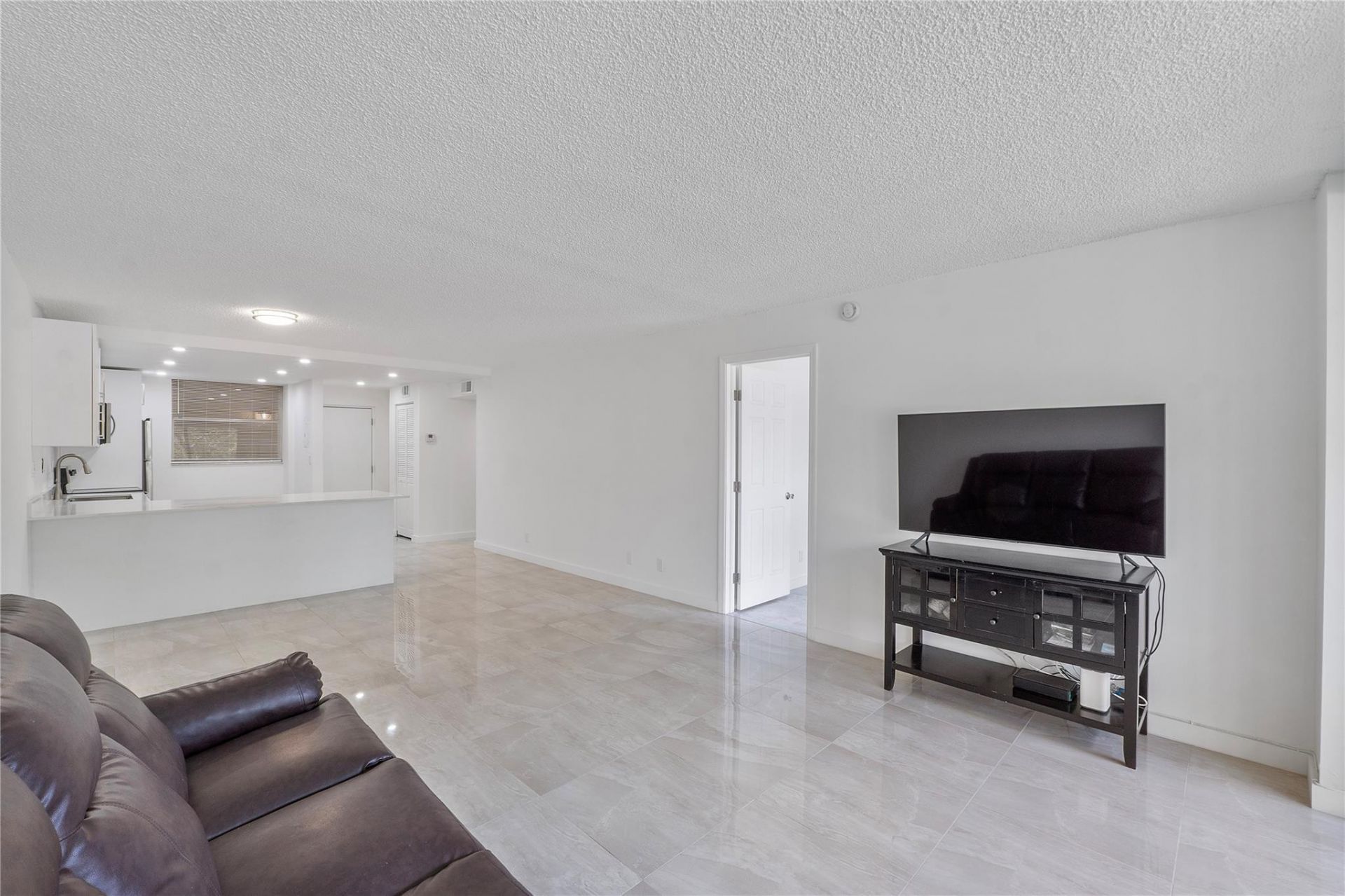 3751 Environ Boulevard, Unit 243, Lauderhill, FL 33319 Photo