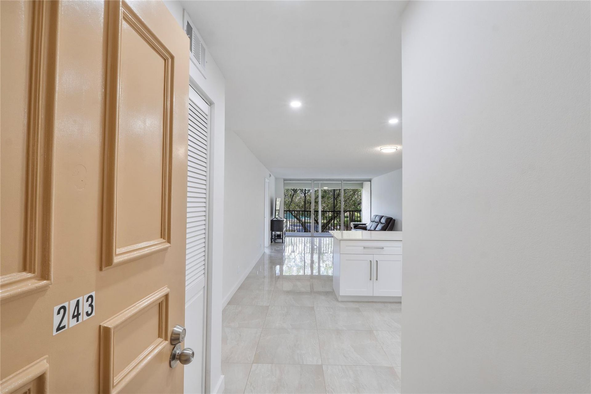 3751 Environ Boulevard, Unit 243, Lauderhill, FL 33319 Photo