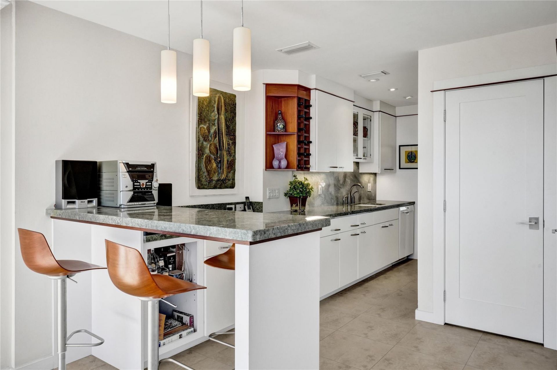 3100 NE 48th St, Unit 713, Fort Lauderdale, FL 33308 Photo