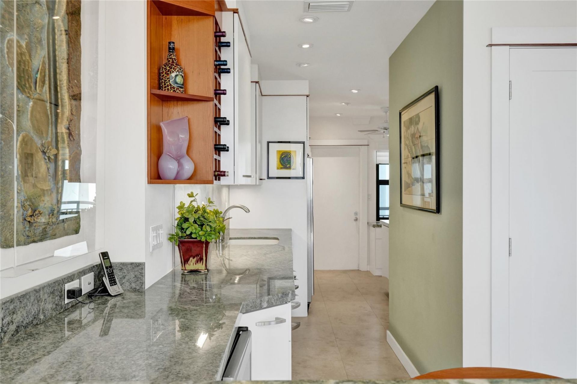 3100 NE 48th St, Unit 713, Fort Lauderdale, FL 33308 Photo