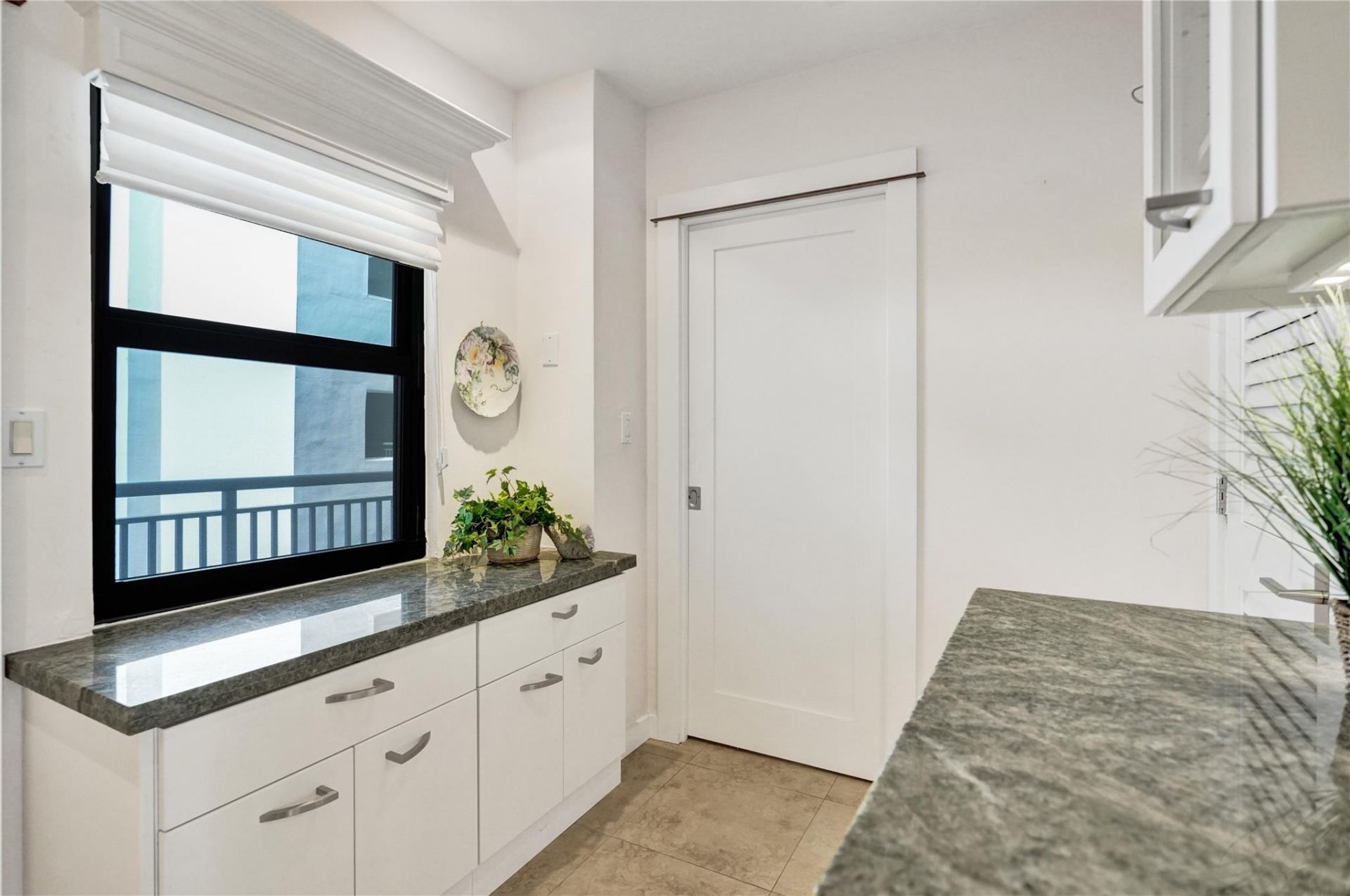 3100 NE 48th St, Unit 713, Fort Lauderdale, FL 33308 Photo