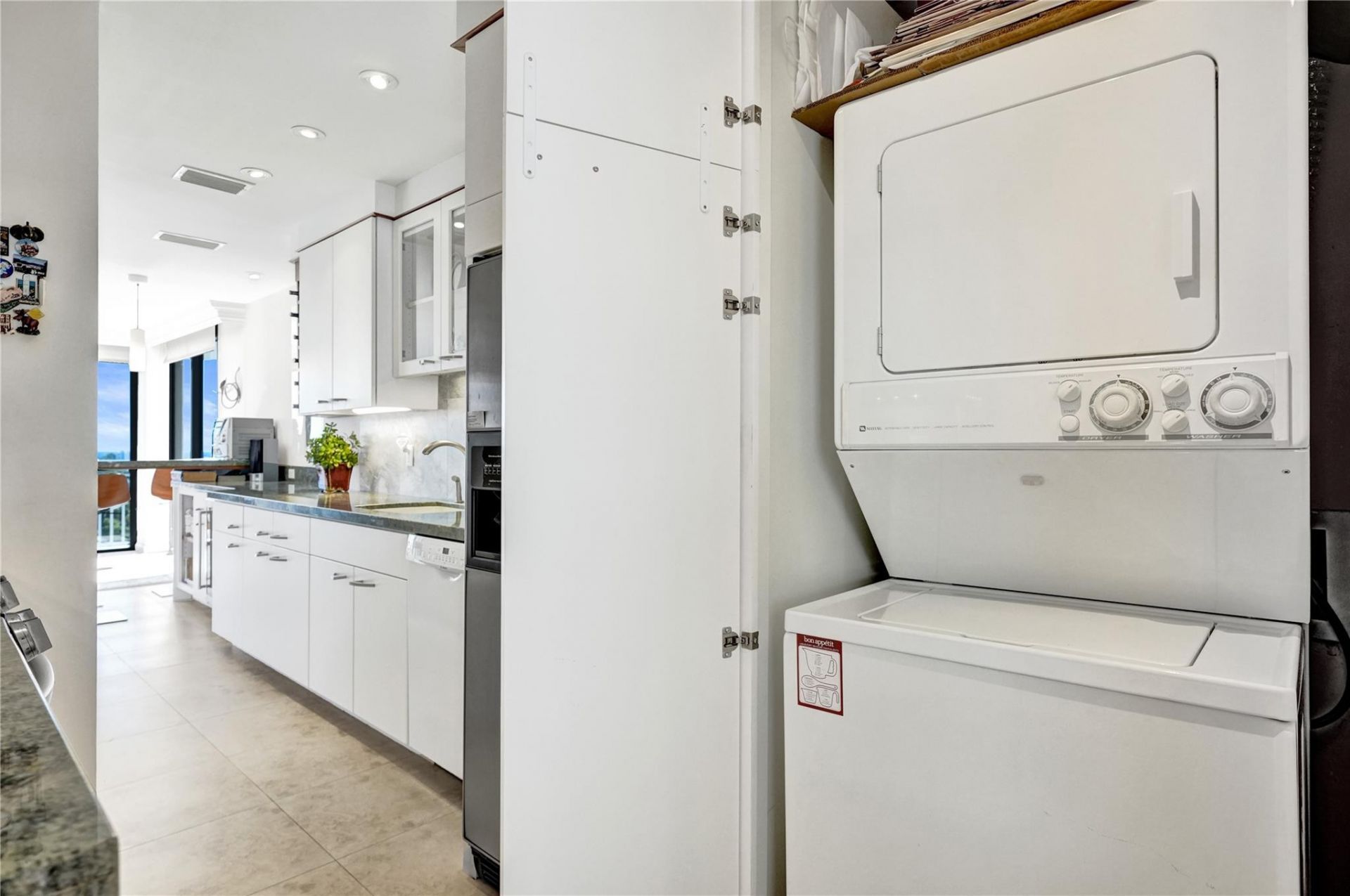 3100 NE 48th St, Unit 713, Fort Lauderdale, FL 33308 Photo