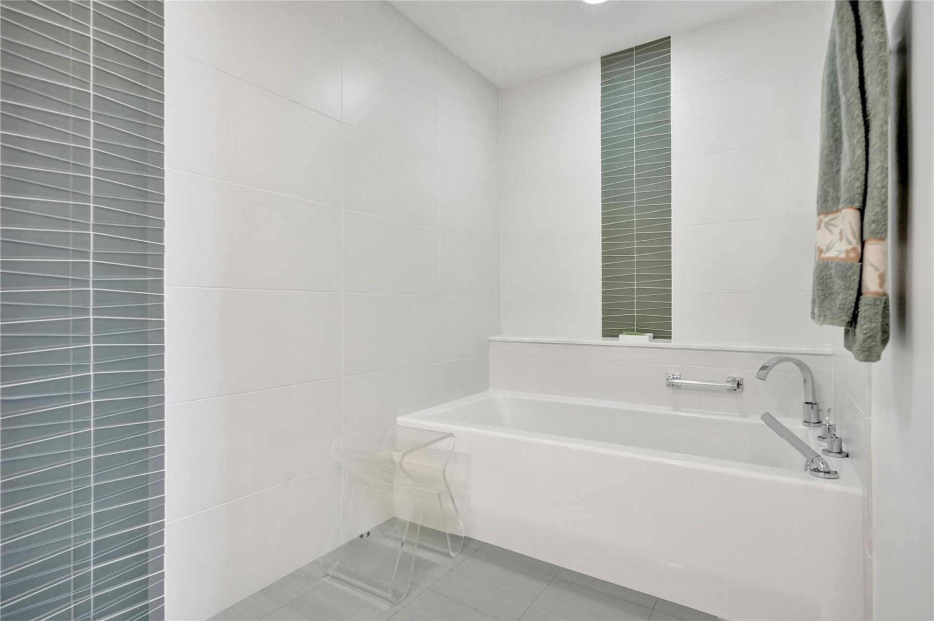 3100 NE 48th St, Unit 713, Fort Lauderdale, FL 33308 Photo