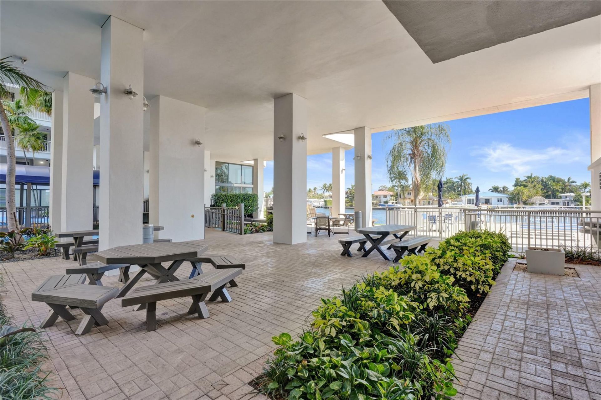 3100 NE 48th St, Unit 713, Fort Lauderdale, FL 33308 Photo