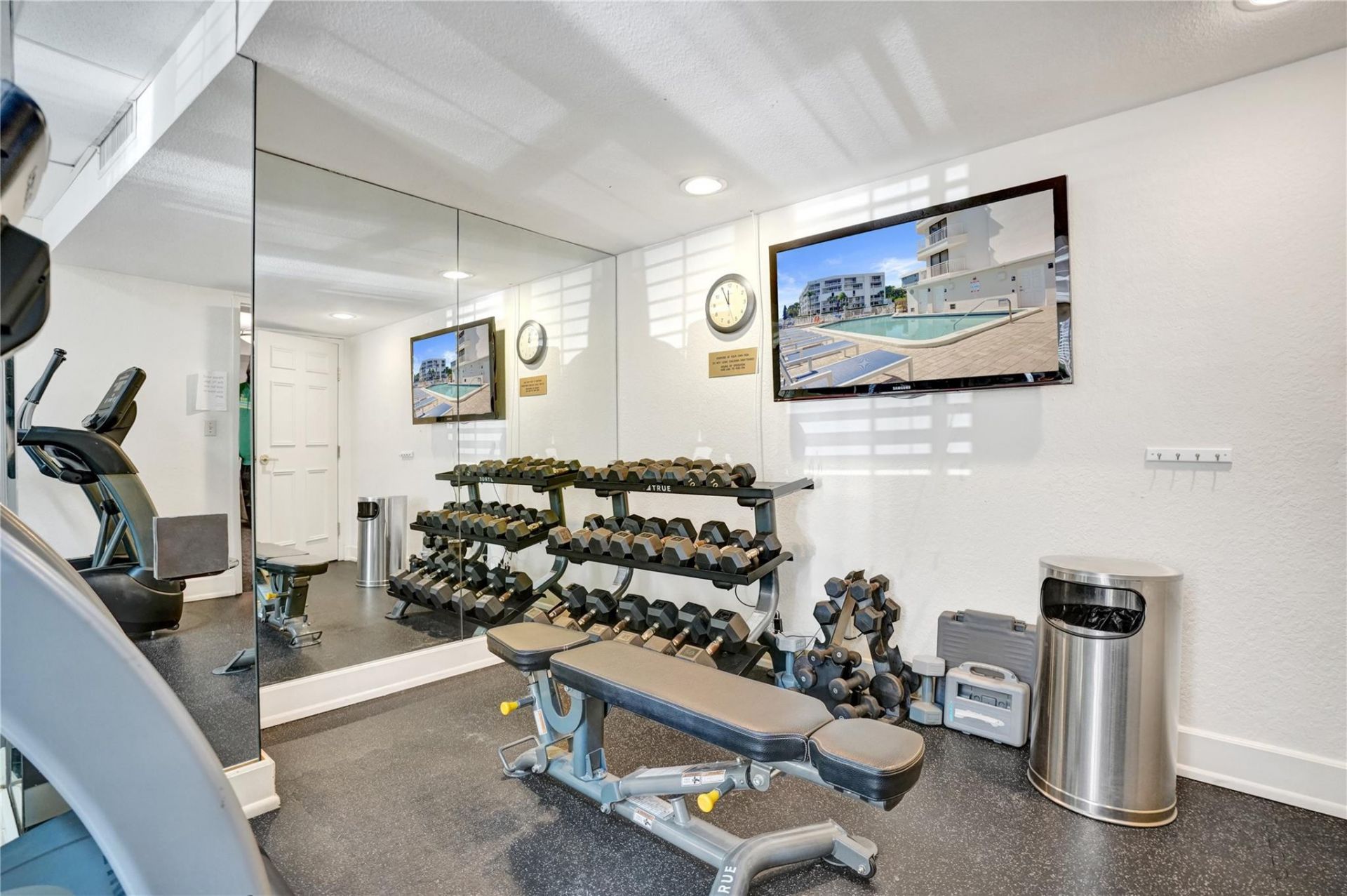 3100 NE 48th St, Unit 713, Fort Lauderdale, FL 33308 Photo