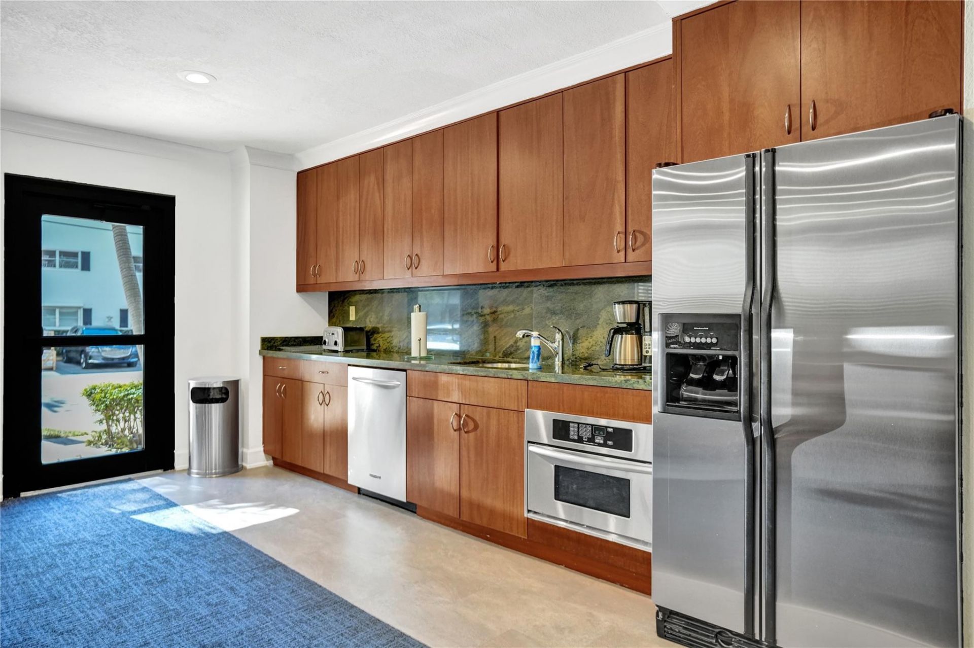 3100 NE 48th St, Unit 713, Fort Lauderdale, FL 33308 Photo