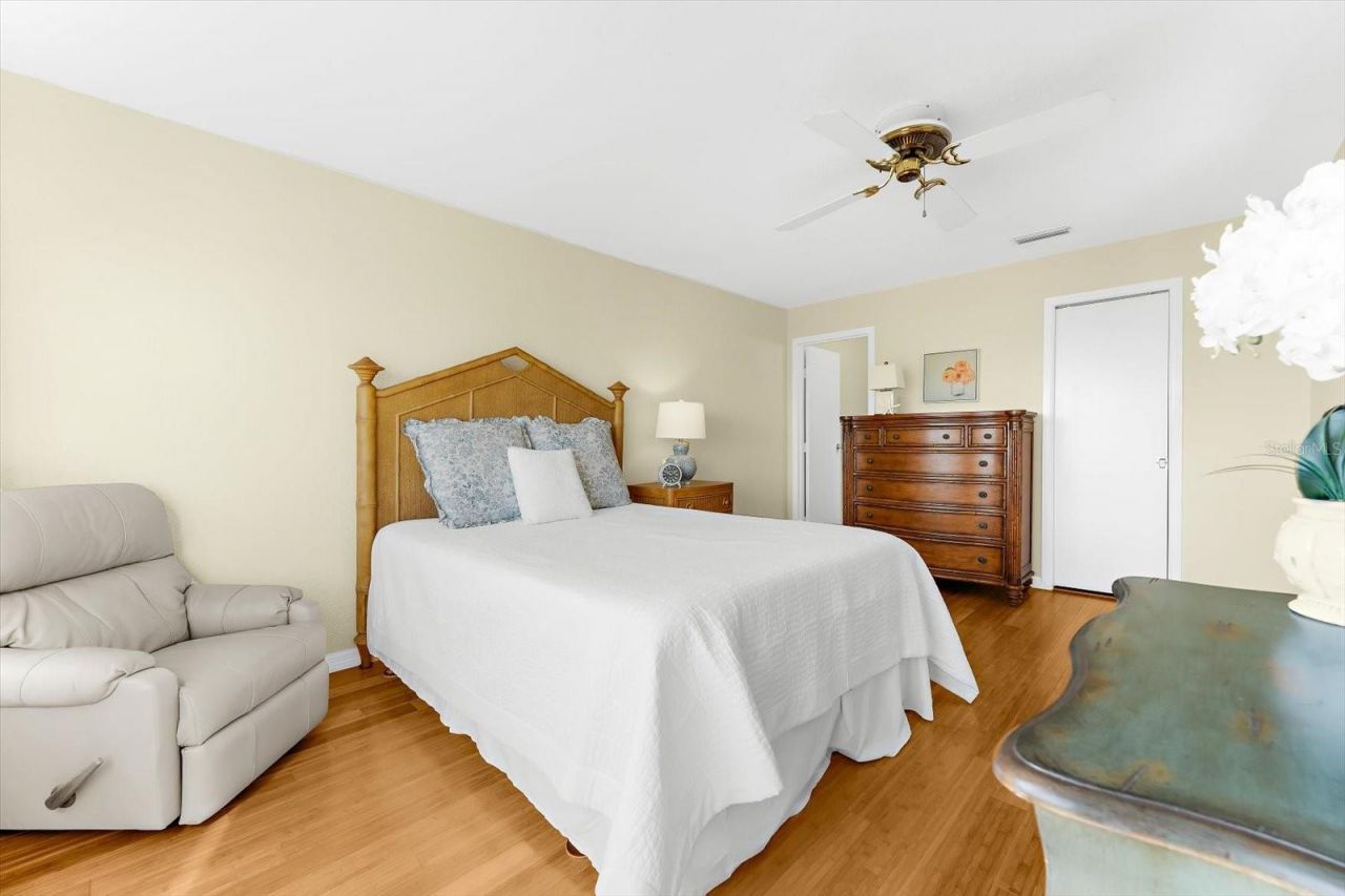 8897 Midnight Pass Road, Unit 105, Sarasota, FL 34242 Photo