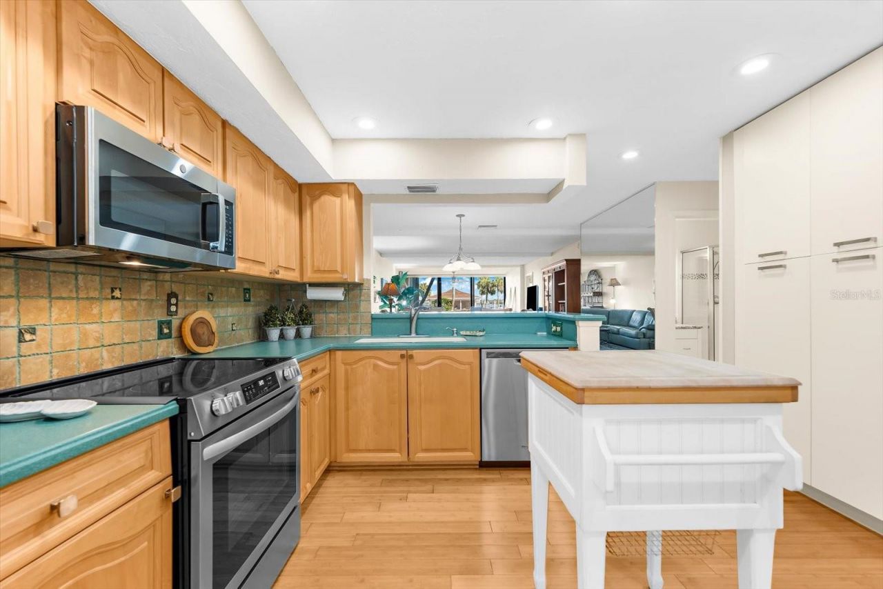 8897 Midnight Pass Road, Unit 105, Sarasota, FL 34242 Photo