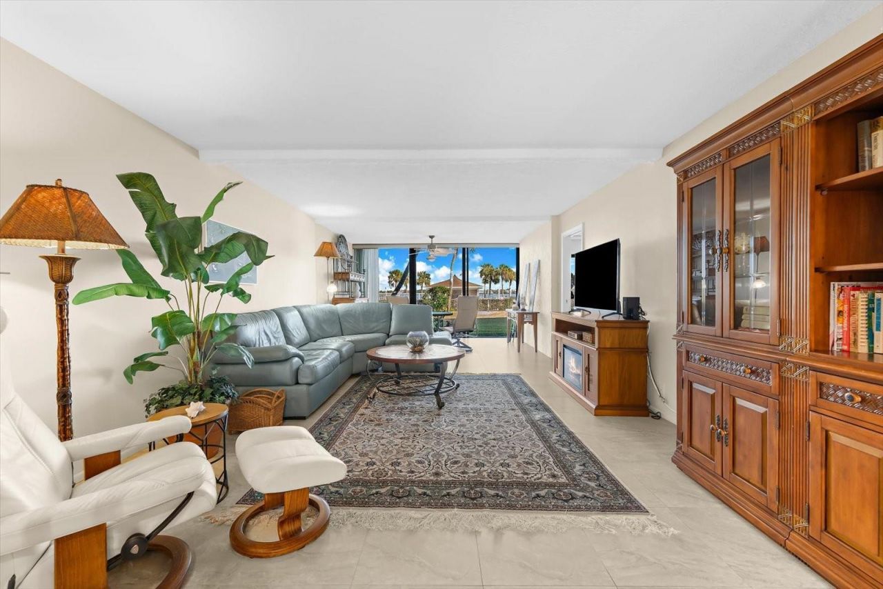 8897 Midnight Pass Road, Unit 105, Sarasota, FL 34242 Photo