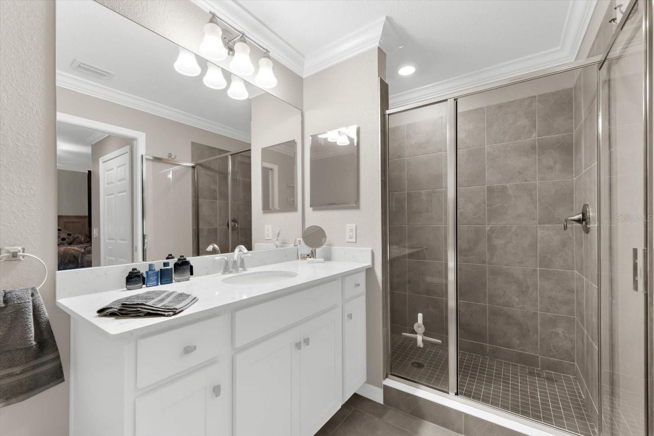 17626 Gawthrop Drive, Unit 207, Bradenton, FL 34211 Photo