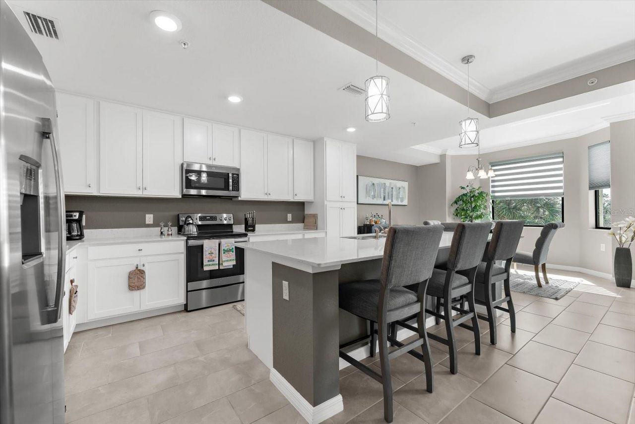 17626 Gawthrop Drive, Unit 207, Bradenton, FL 34211 Photo